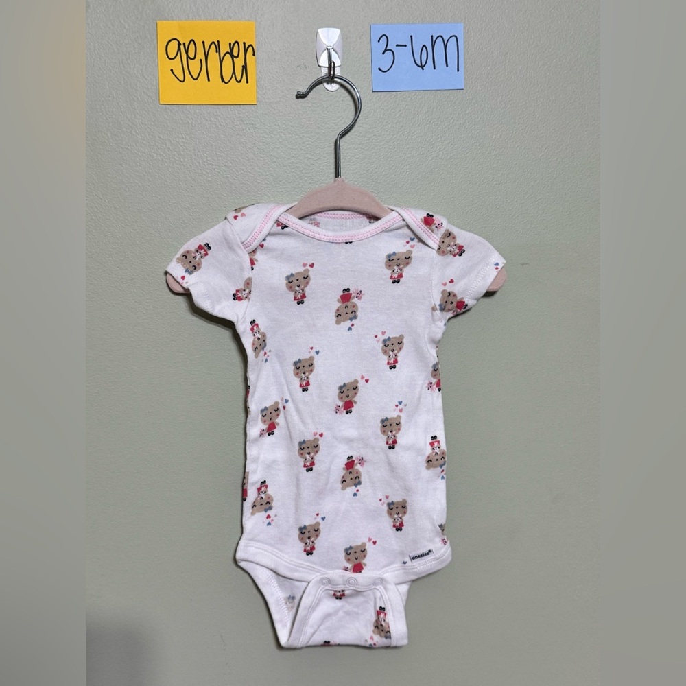 NWOT Gerber White Bear Print Infant Bodysuit, 3-6M